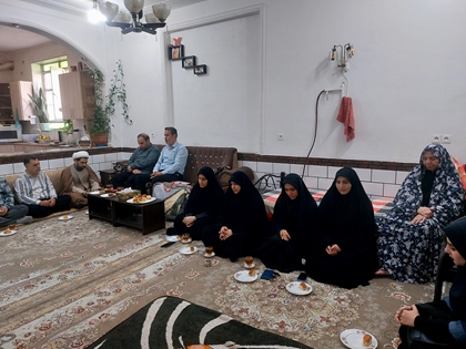 دیدار و عیادت از مادر شهیده پروین مخلص حاجی و مادر بزرگ شهید بهزاد سید عطاری